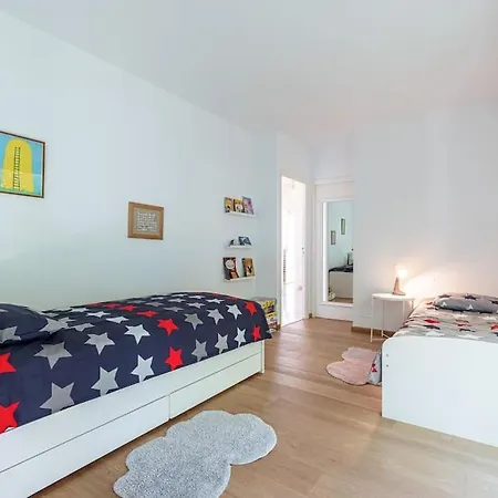 Sur Mer:appartement-villa, Vue Mer, Jardin, Parking. Apartment Villefranche-sur-Mer