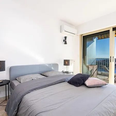 Sur Mer:appartement-villa, Vue Mer, Jardin, Parking. 滨海自由城