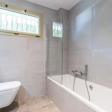 Sur Mer:appartement-villa, Vue Mer, Jardin, Parking. Lägenhet *